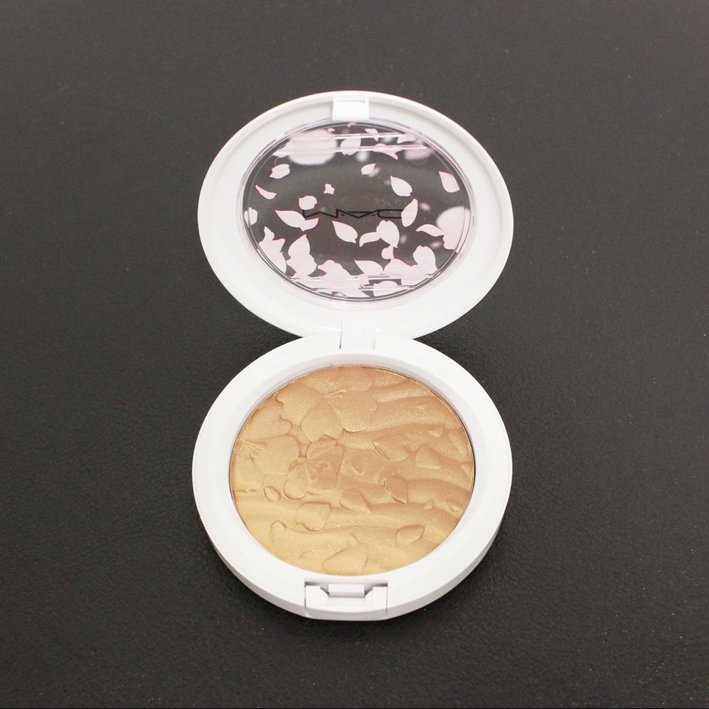 NIB MAC Spring Bling Full Size Highlighter Powder - Picture 2 of 6